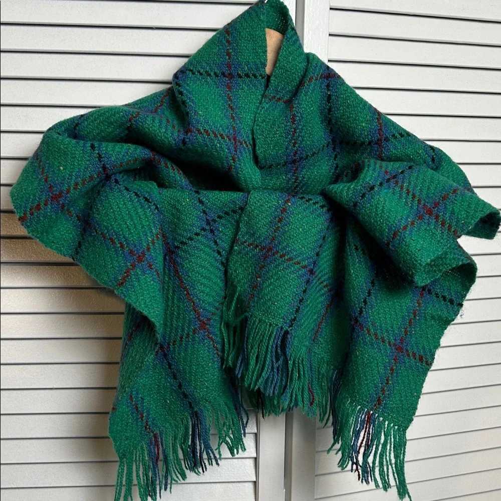 Green blue burgundy Plaid Wool blend plaid tartan vintage fringe scarf